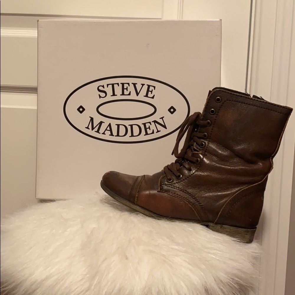 Steve Madden combat boots 👢